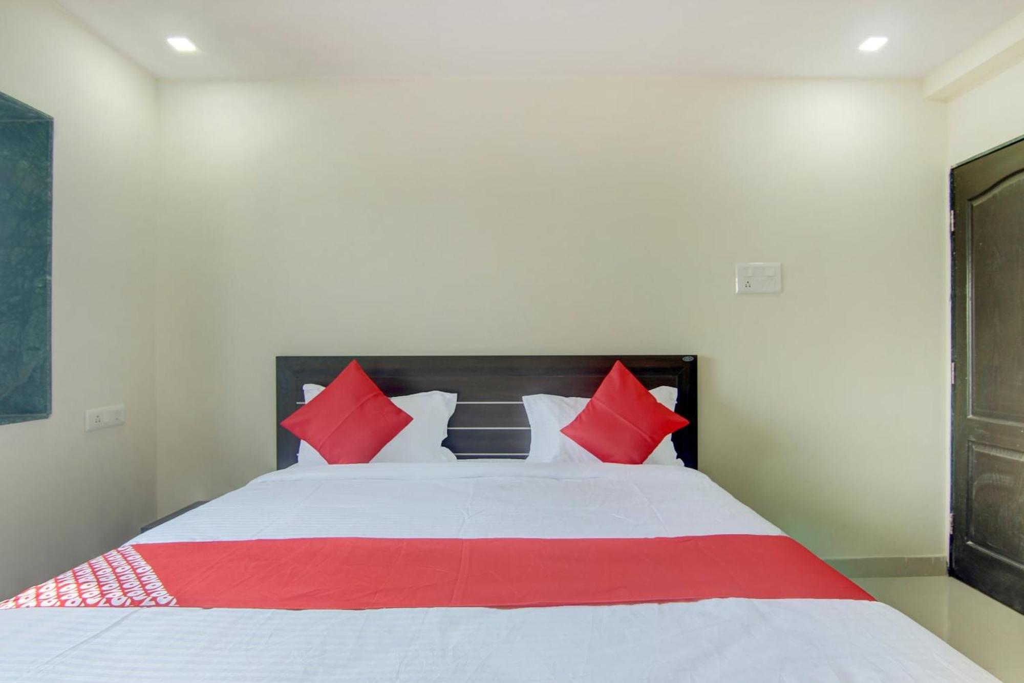 Hotel O Villa 31 Akot ภายนอก รูปภาพ